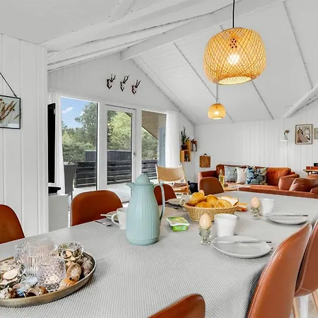 Сasa de vacaciones Ilsi - 1-5km From The Sea By Interhome